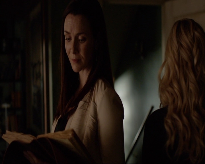VampireDiariesWorld-dot-nl_7x03AgeOfInnocence1735.jpg