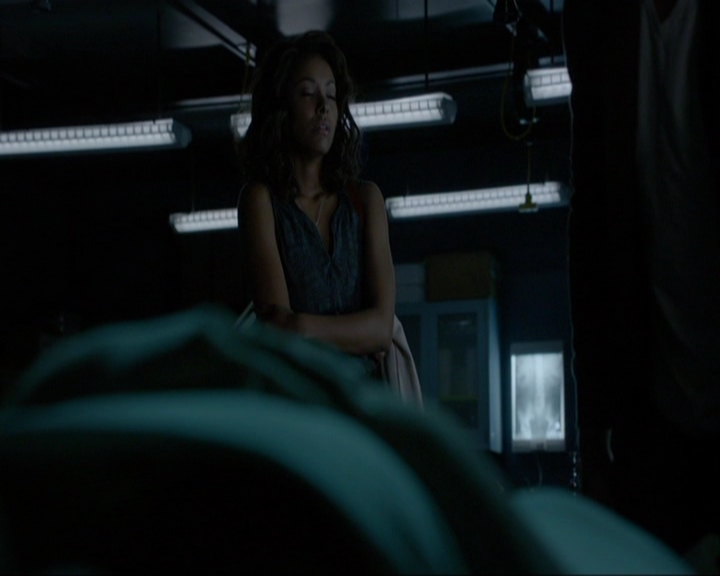 VampireDiariesWorld-dot-nl_7x03AgeOfInnocence1977.jpg
