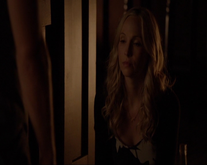 VampireDiariesWorld-dot-nl_7x03AgeOfInnocence2106.jpg