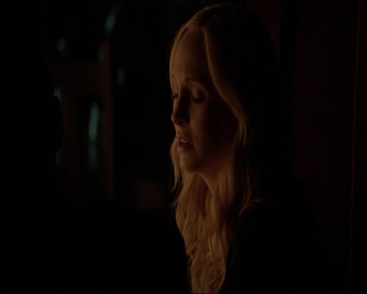 VampireDiariesWorld-dot-nl_7x03AgeOfInnocence2125.jpg