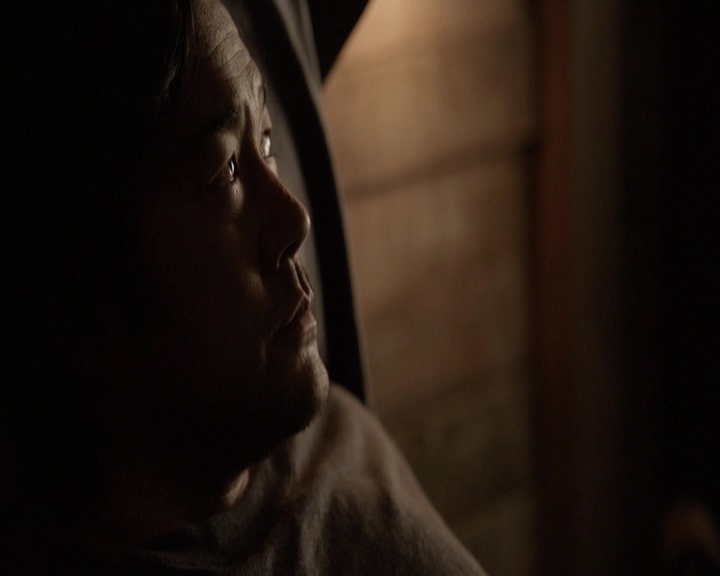 VampireDiariesWorld-dot-nl_7x04ICarryYourHeartWithMe-deletedscenes0038.jpg