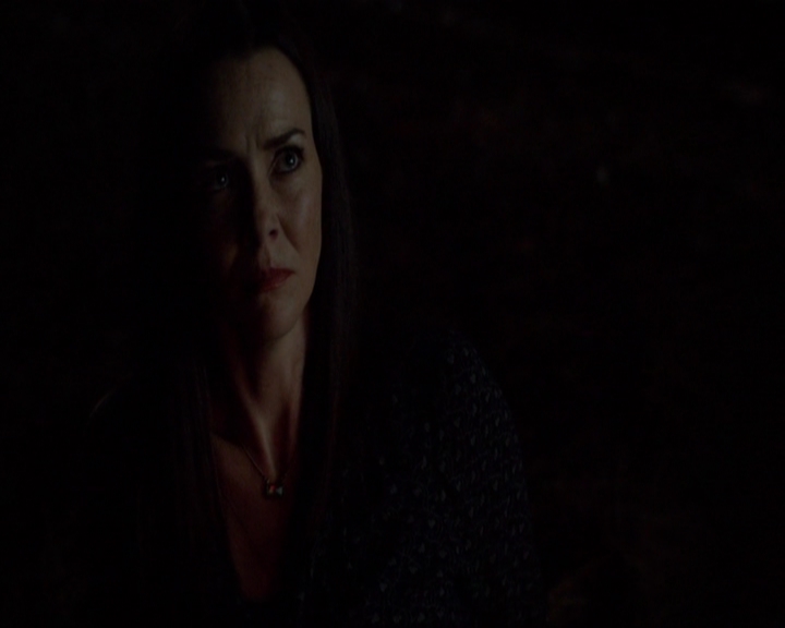 VampireDiariesWorld-dot-nl_7x04ICarryYourHeartWithMe1953.jpg