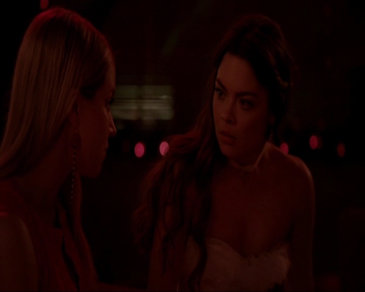 VampireDiariesWorld-dot-nl_7x04ICarryYourHeartWithMe1968.jpg