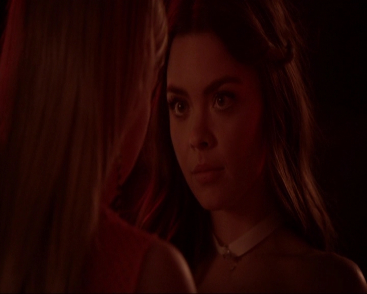 VampireDiariesWorld-dot-nl_7x04ICarryYourHeartWithMe1997.jpg VampireDiariesWorld-dot-nl_7x04ICarryYourHeartWithMe1997.jpg