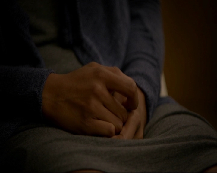 VampireDiariesWorld-dot-nl_7x05LiveThroughThis0042.jpg