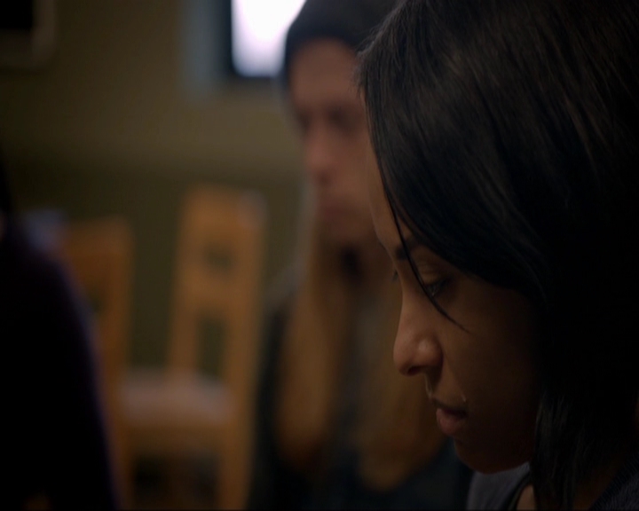 VampireDiariesWorld-dot-nl_7x05LiveThroughThis0053.jpg