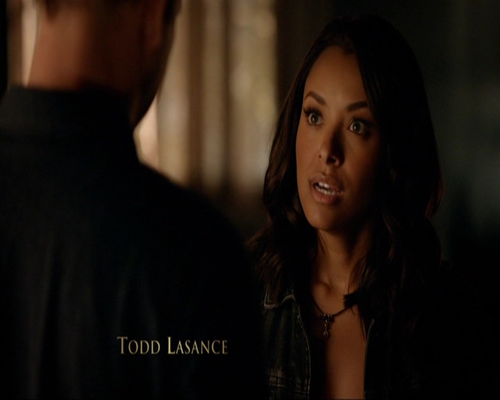 VampireDiariesWorld-dot-nl_7x05LiveThroughThis0148.jpg