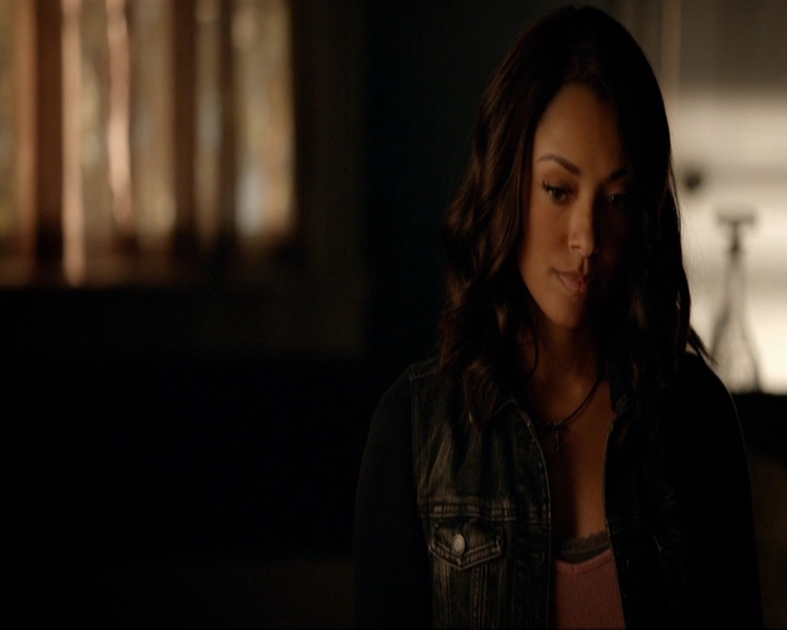 VampireDiariesWorld-dot-nl_7x05LiveThroughThis0163.jpg