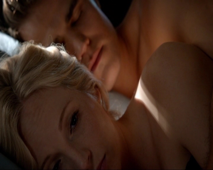 VampireDiariesWorld-dot-nl_7x05LiveThroughThis0193.jpg