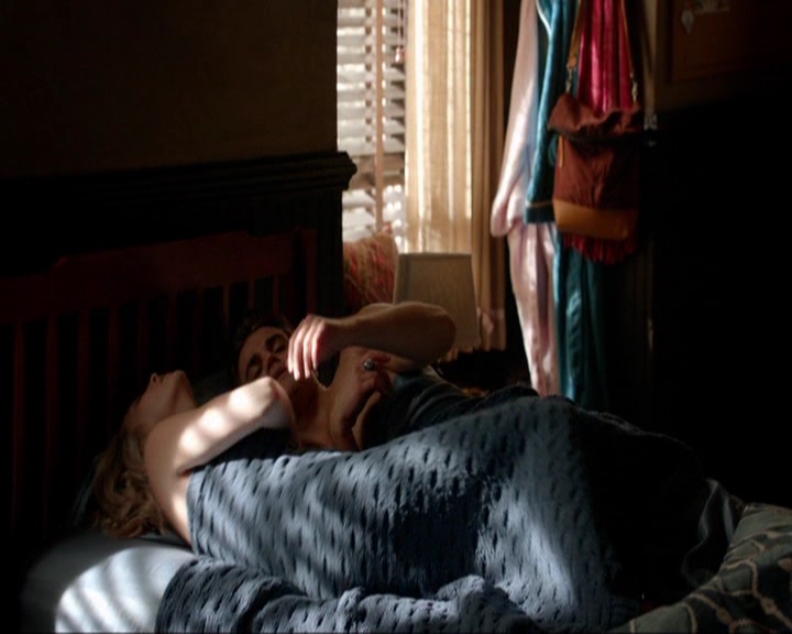 VampireDiariesWorld-dot-nl_7x05LiveThroughThis0232.jpg