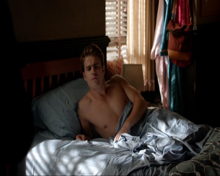 VampireDiariesWorld-dot-nl_7x05LiveThroughThis0242.jpg