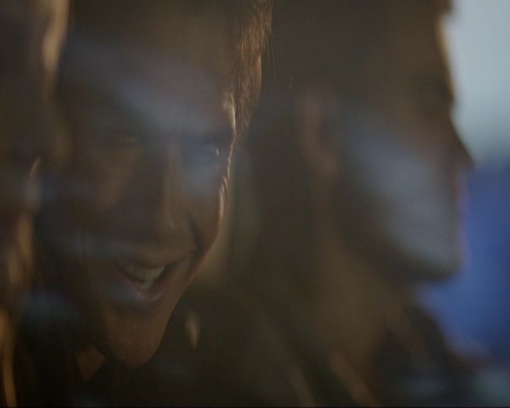 VampireDiariesWorld-dot-nl_7x05LiveThroughThis0616.jpg