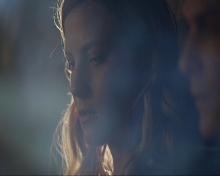 VampireDiariesWorld-dot-nl_7x05LiveThroughThis0625.jpg