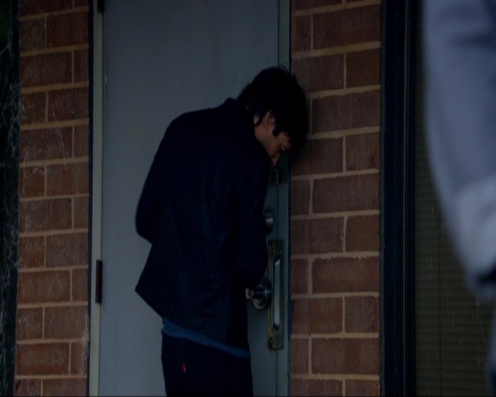 VampireDiariesWorld-dot-nl_7x05LiveThroughThis0948.jpg