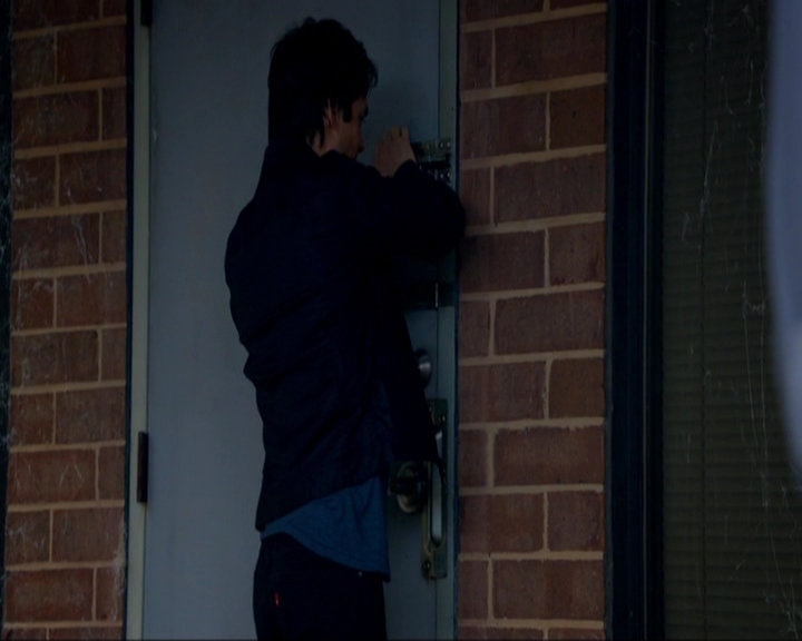VampireDiariesWorld-dot-nl_7x05LiveThroughThis0958.jpg