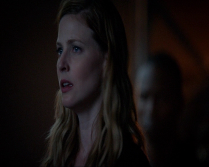 VampireDiariesWorld-dot-nl_7x05LiveThroughThis1426.jpg