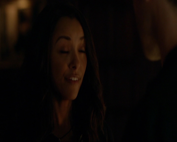 VampireDiariesWorld-dot-nl_7x05LiveThroughThis1498.jpg