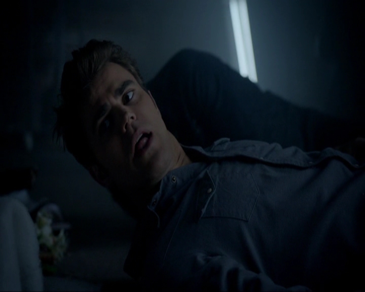 VampireDiariesWorld-dot-nl_7x05LiveThroughThis1534.jpg