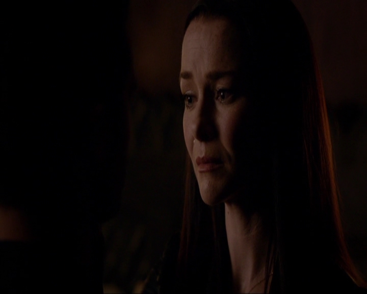 VampireDiariesWorld-dot-nl_7x05LiveThroughThis1783.jpg