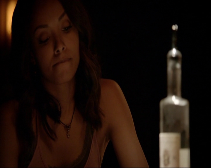 VampireDiariesWorld-dot-nl_7x05LiveThroughThis1809.jpg