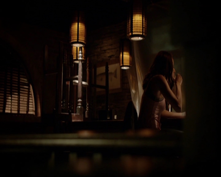 VampireDiariesWorld-dot-nl_7x05LiveThroughThis1810.jpg