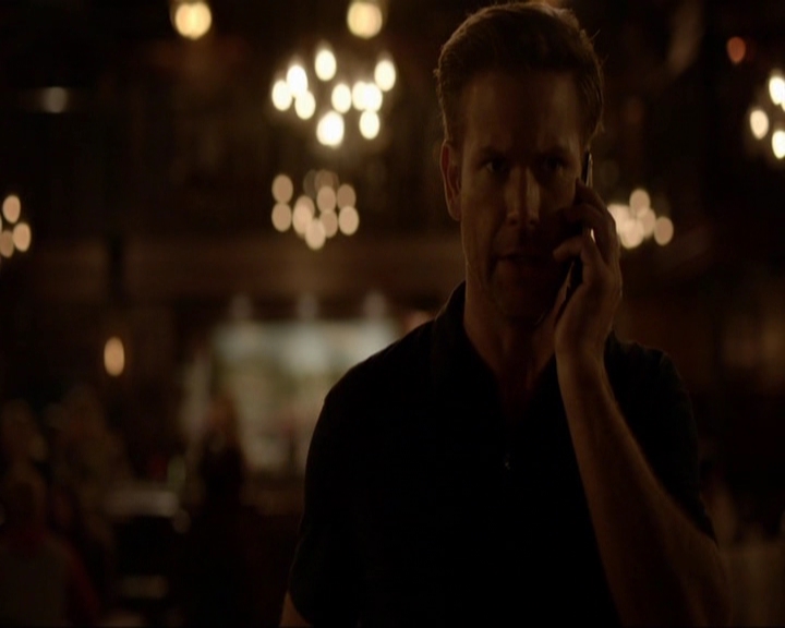 VampireDiariesWorld-dot-nl_7x05LiveThroughThis1824.jpg