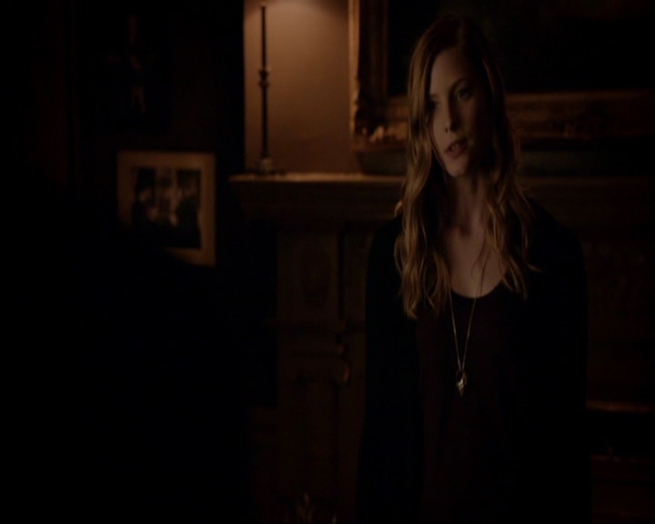 VampireDiariesWorld-dot-nl_7x05LiveThroughThis1997.jpg
