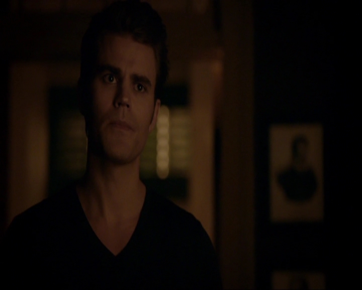 VampireDiariesWorld-dot-nl_7x05LiveThroughThis2009.jpg