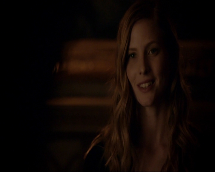 VampireDiariesWorld-dot-nl_7x05LiveThroughThis2035.jpg