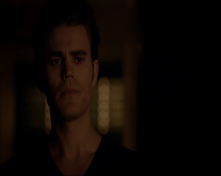 VampireDiariesWorld-dot-nl_7x05LiveThroughThis2066.jpg