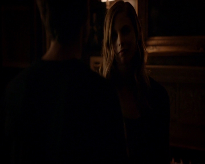 VampireDiariesWorld-dot-nl_7x05LiveThroughThis2076.jpg