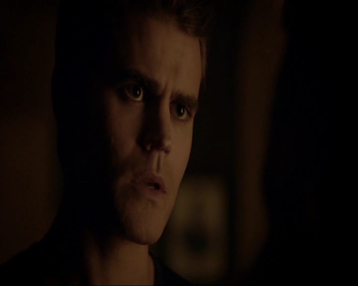 VampireDiariesWorld-dot-nl_7x05LiveThroughThis2084.jpg
