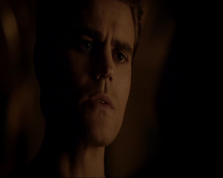 VampireDiariesWorld-dot-nl_7x05LiveThroughThis2087.jpg