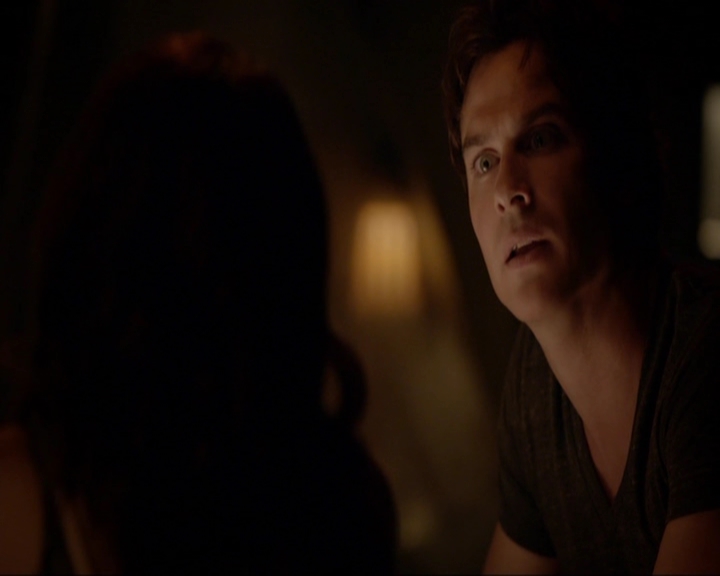 VampireDiariesWorld-dot-nl_7x05LiveThroughThis2198.jpg