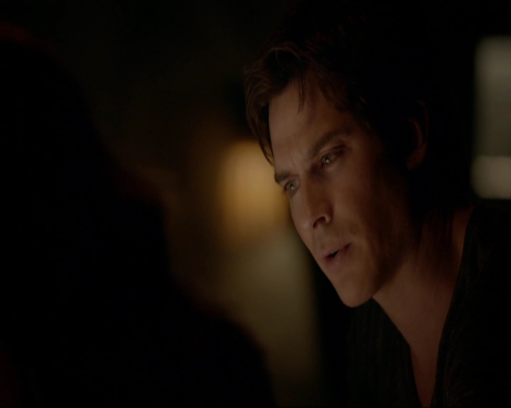 VampireDiariesWorld-dot-nl_7x05LiveThroughThis2203.jpg