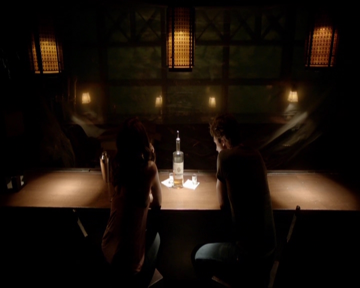 VampireDiariesWorld-dot-nl_7x05LiveThroughThis2213.jpg