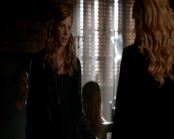 VampireDiariesWorld-dot-nl_7x07MommieDearest0814.jpg