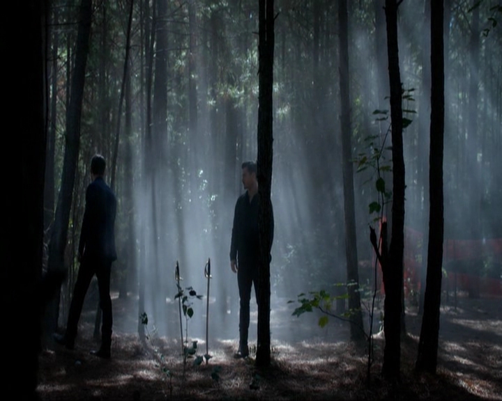 VampireDiariesWorld-dot-nl_7x07MommieDearest0917.jpg