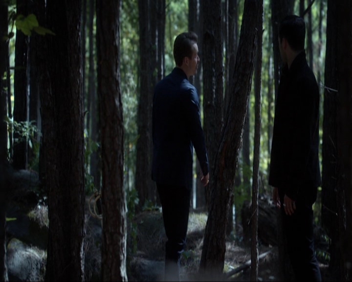 VampireDiariesWorld-dot-nl_7x07MommieDearest0918.jpg