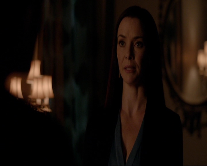 VampireDiariesWorld-dot-nl_7x07MommieDearest2255.jpg