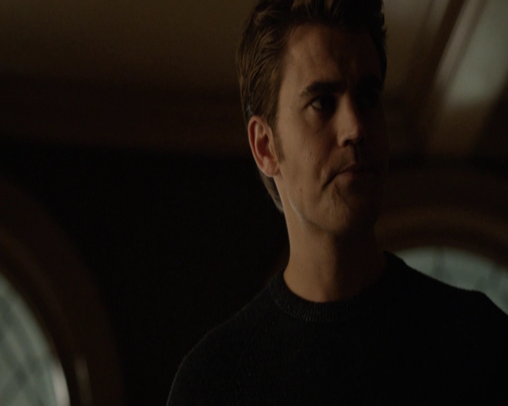 VampireDiariesWorld-dot-nl_7x08HoldMeThrillMeKissMeKillMe-deletedscenes0011.jpg