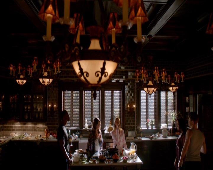 VampireDiariesWorld-dot-nl_7x08HoldMeThrillMeKissMeKillMe0187.jpg