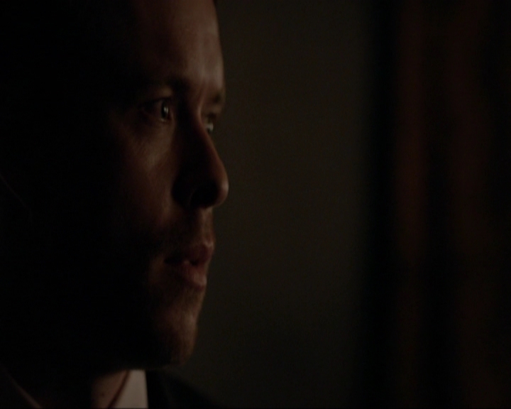 VampireDiariesWorld-dot-nl_7x08HoldMeThrillMeKissMeKillMe1895.jpg VampireDiariesWorld-dot-nl_7x08HoldMeThrillMeKissMeKillMe1895.jpg