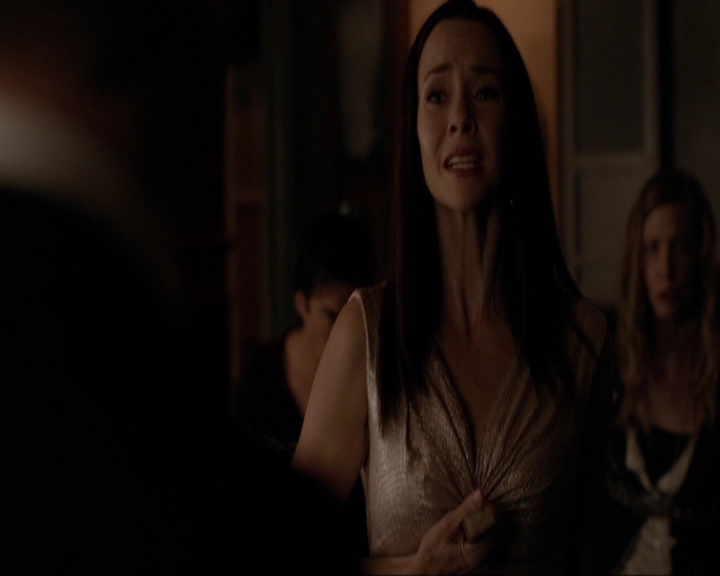 VampireDiariesWorld-dot-nl_7x08HoldMeThrillMeKissMeKillMe1896.jpg