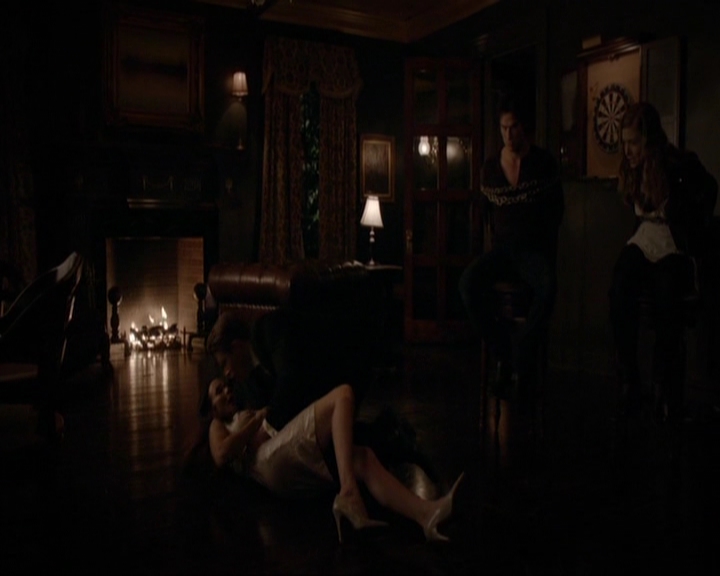 VampireDiariesWorld-dot-nl_7x08HoldMeThrillMeKissMeKillMe1900.jpg