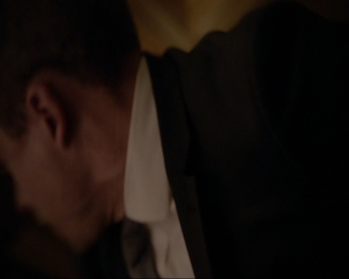 VampireDiariesWorld-dot-nl_7x08HoldMeThrillMeKissMeKillMe1913.jpg VampireDiariesWorld-dot-nl_7x08HoldMeThrillMeKissMeKillMe1913.jpg