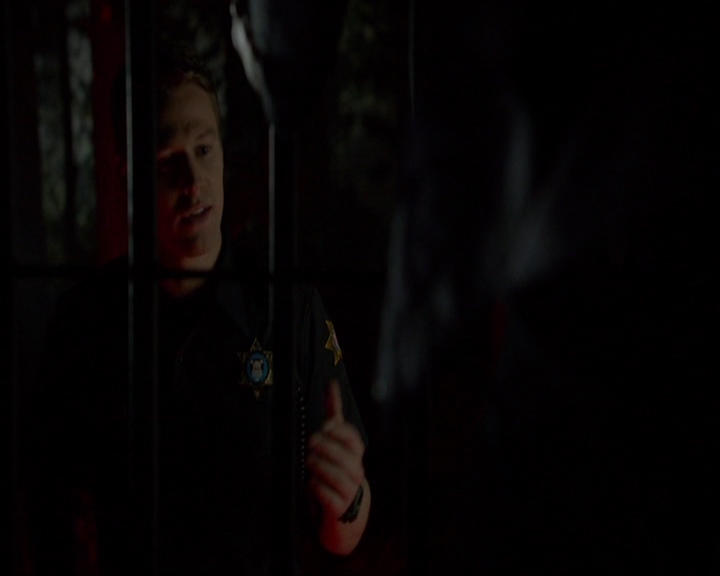 VampireDiariesWorld-dot-nl_7x08HoldMeThrillMeKissMeKillMe1939.jpg