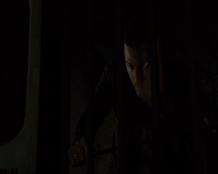 VampireDiariesWorld-dot-nl_7x08HoldMeThrillMeKissMeKillMe1945.jpg