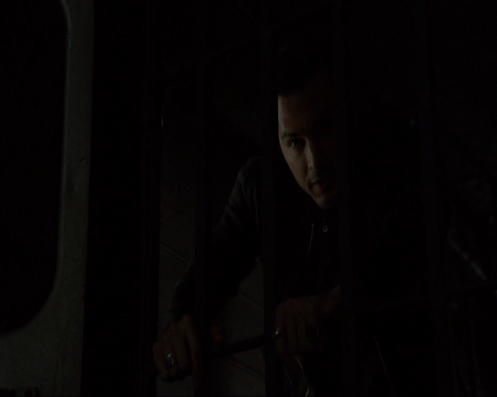 VampireDiariesWorld-dot-nl_7x08HoldMeThrillMeKissMeKillMe1946.jpg