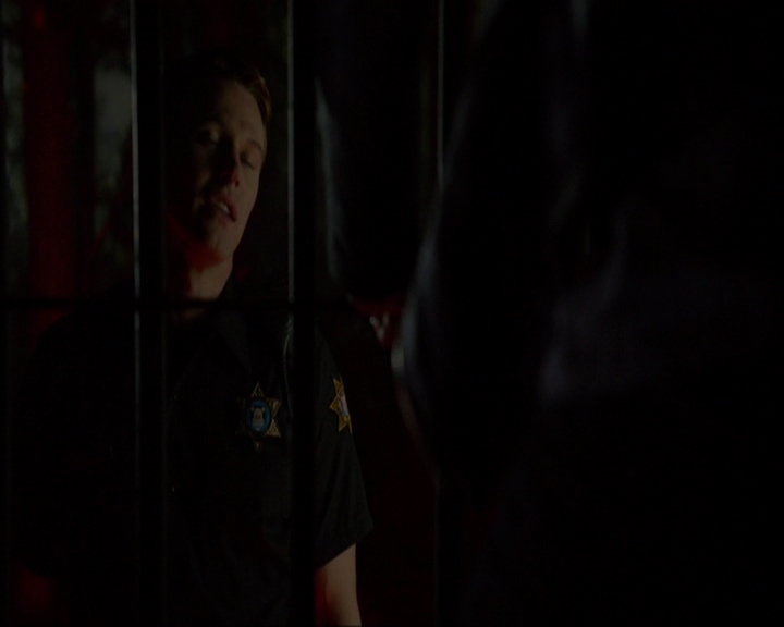 VampireDiariesWorld-dot-nl_7x08HoldMeThrillMeKissMeKillMe1950.jpg